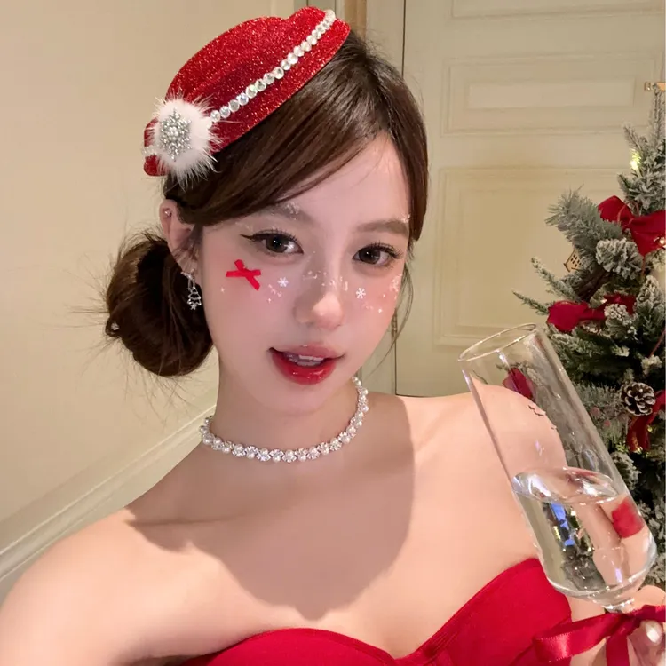 氛围甜心 新年cos闪钻雪花毛球红色小礼帽发夹穿搭头饰节日氛围
