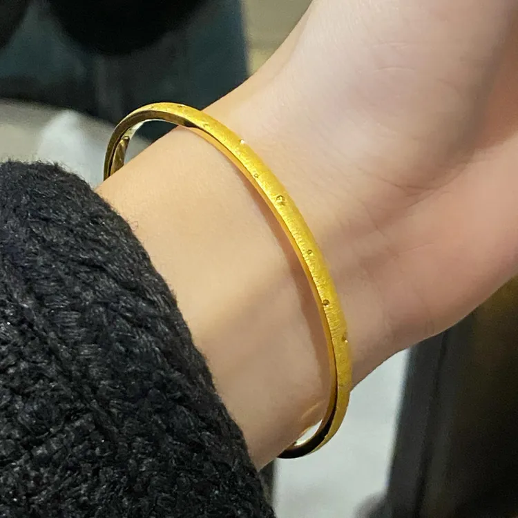 金手镯黄金手镯丝绒圆点金镯子素圈999纯金手镯5D硬金新年礼物