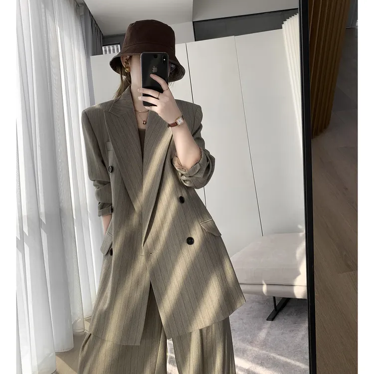 懂点西装外套女2025秋装新款时尚气质高端条纹阔腿裤两件套装