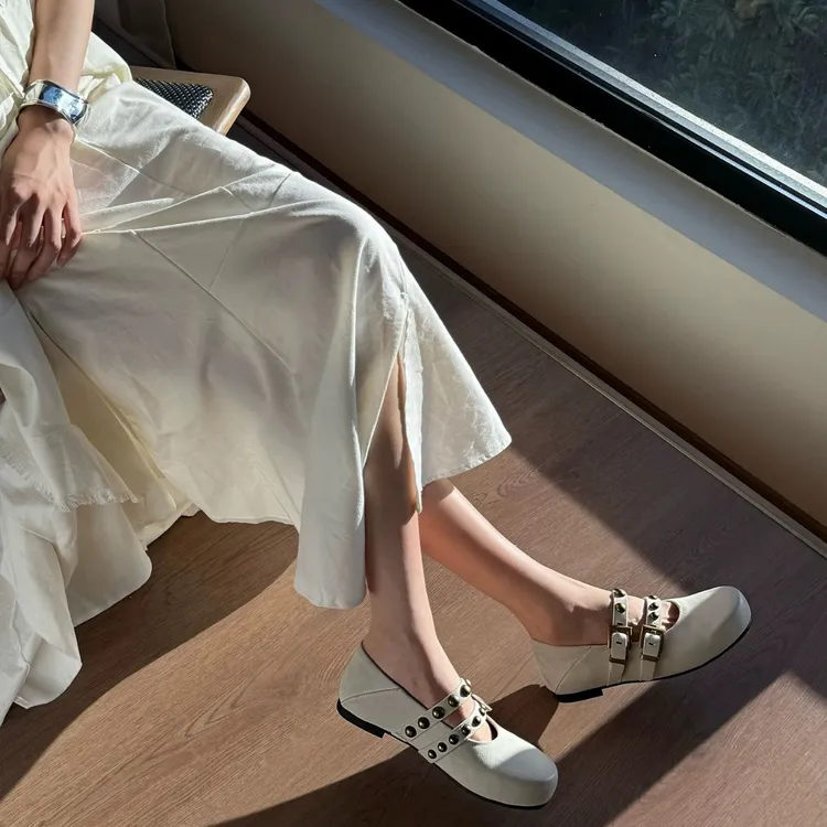 2025新款时尚法式双扣带平底玛丽珍鞋复古百搭内4cm浅口单鞋女