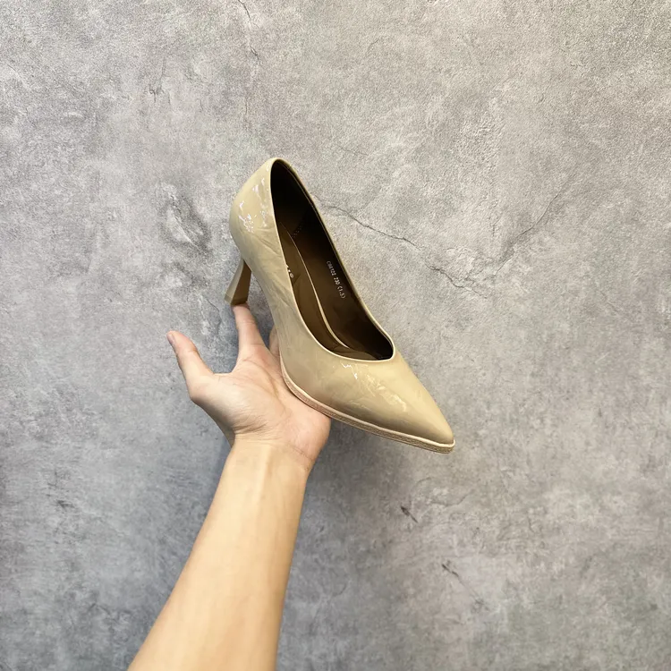 【卡洛斯】2025新款名媛气质高跟鞋单鞋真皮尖头浅口时尚舒适百搭
