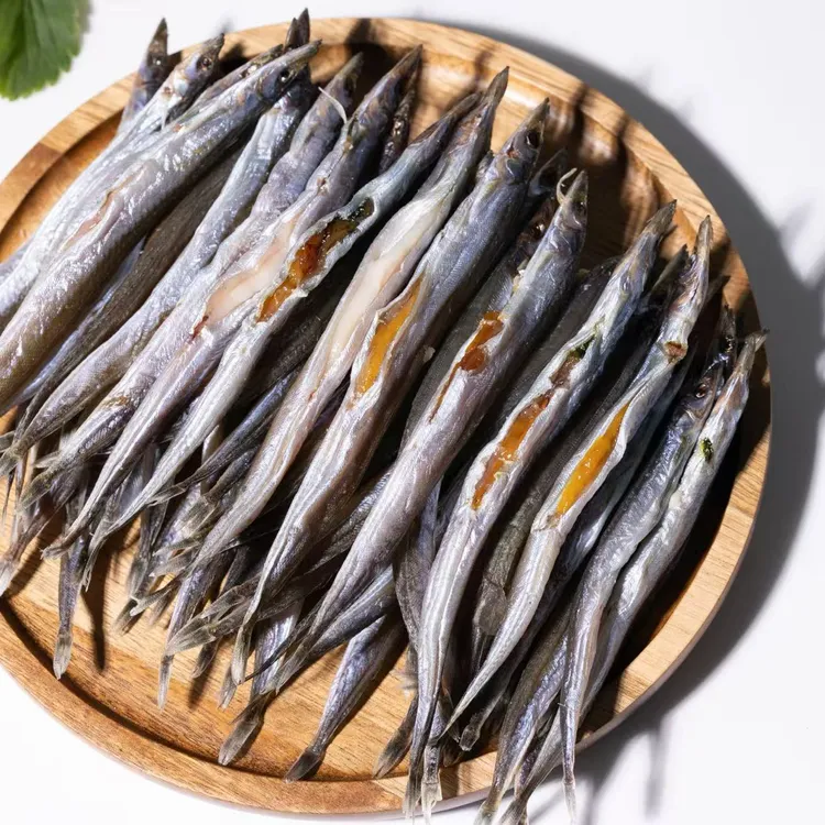 丹东东港黄海银鱼干，自然晾晒纯大条带籽带油银鱼干（半干）