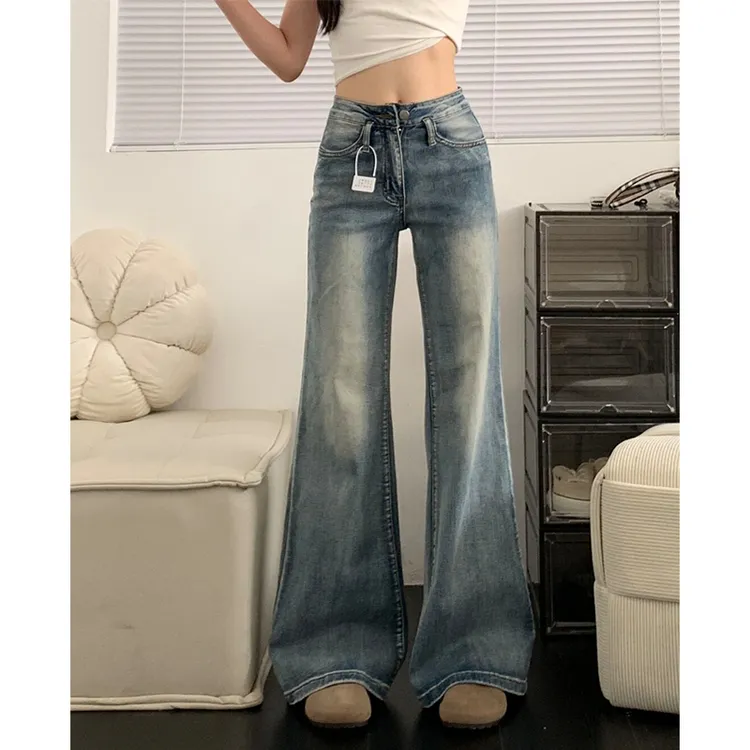 低腰复古设计感水洗微喇牛仔裤女秋季新款美式街头休闲显瘦直筒裤