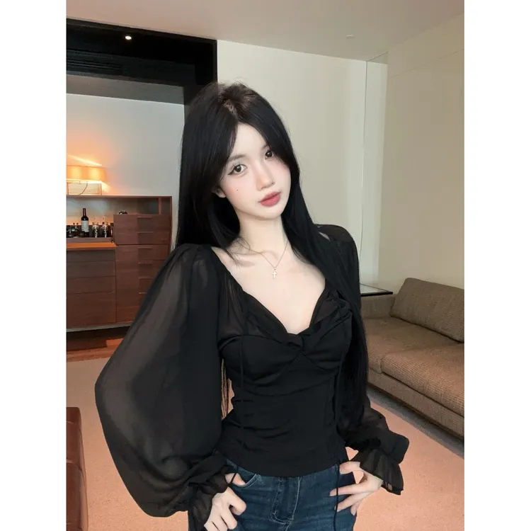 法式辣妹性感网纱拼接长袖T恤女秋设计感系带V领修身显瘦短款上衣