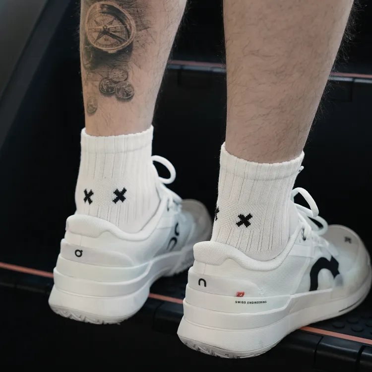 BLANDOO “X刺绣” 男士秋冬百搭舒适中筒袜HB506