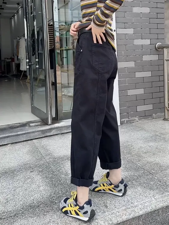 2025秋季新款九分黑色牛仔裤女显瘦遮肉哈伦裤大码遮肉洋气老爹裤
