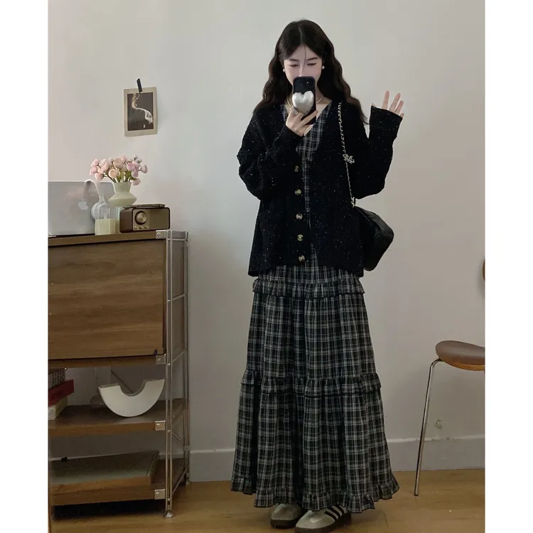 大码胖mm时尚百搭开衫外套格子连衣裙两件套女早秋显瘦穿搭一整套
