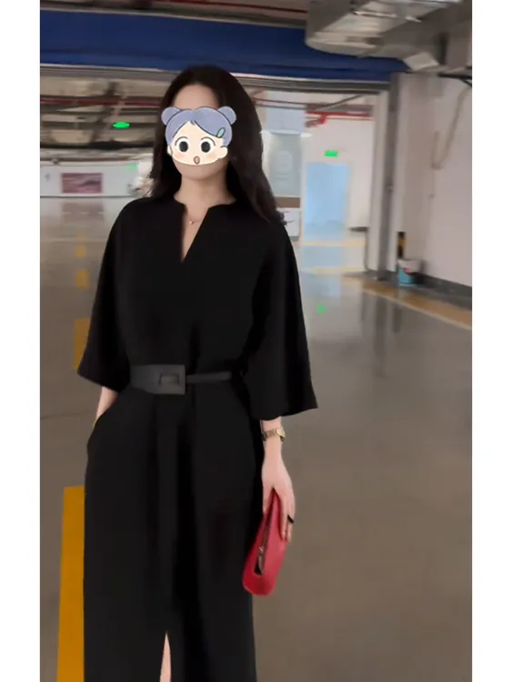 赫本风气质黑色收腰御姐连衣裙2025秋冬新款通勤百搭时尚长裙女装