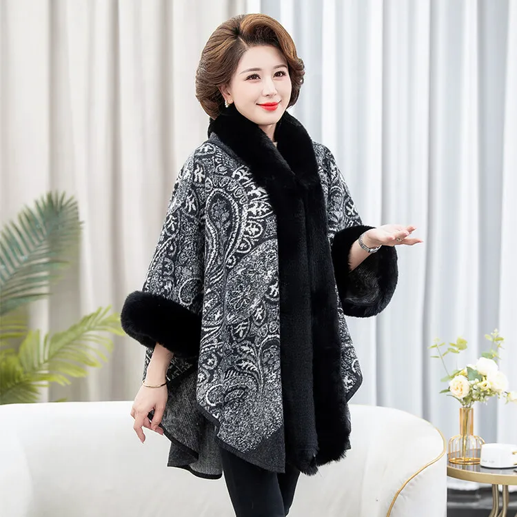 大码洋气妈妈装披风加厚外搭大毛领斗篷秋冬爆款时尚保暖高档披肩