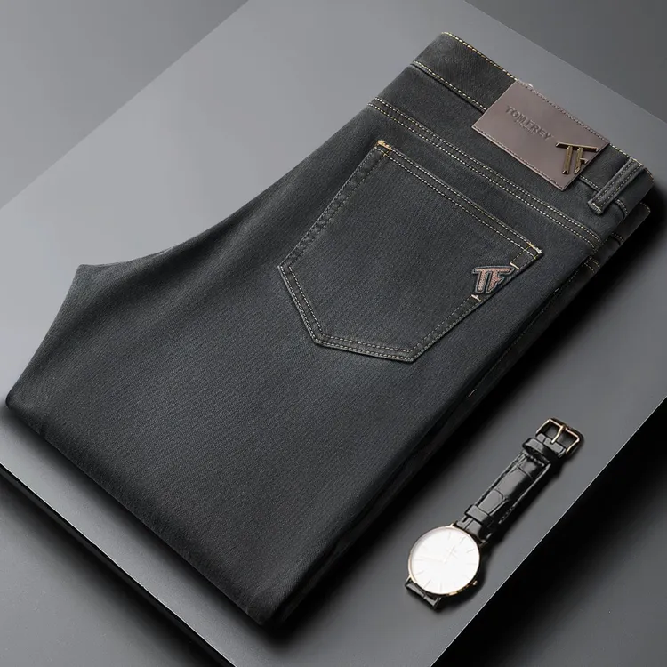 莱赛尔棉烟灰色2025新秋冬季厚牛仔裤男款弹力直筒休闲裤男士长裤