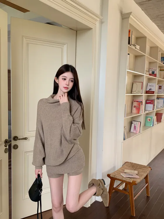 BETMASS新款羊毛驼色针织长袖褶皱宽松不规则毛衣设计感秋冬