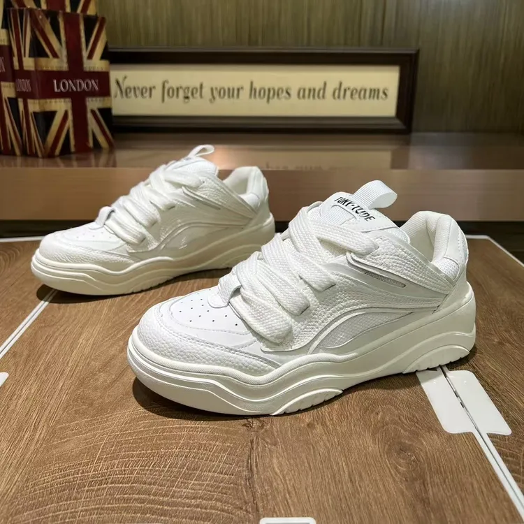 2025秋季新款时尚百搭个性潮流舒适软底皮面休闲男鞋（皮鞋码）