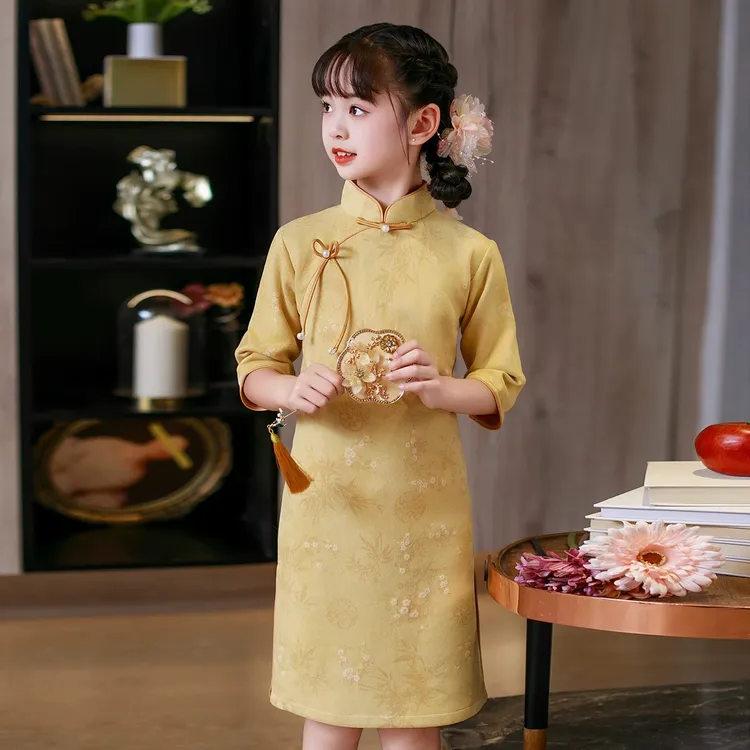 女童旗袍2025年新款黄色儿童改良连衣裙新中式国风小女孩日常可穿