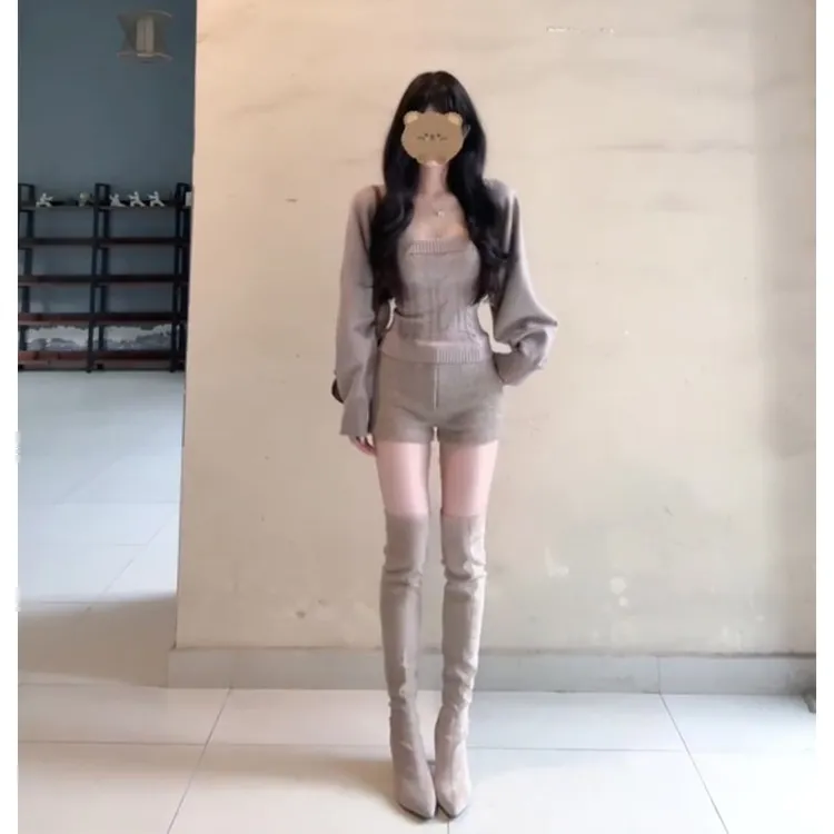 2026早春新款韩系穿搭短款长袖毛衣开衫修身吊带背心气质高腰短裤