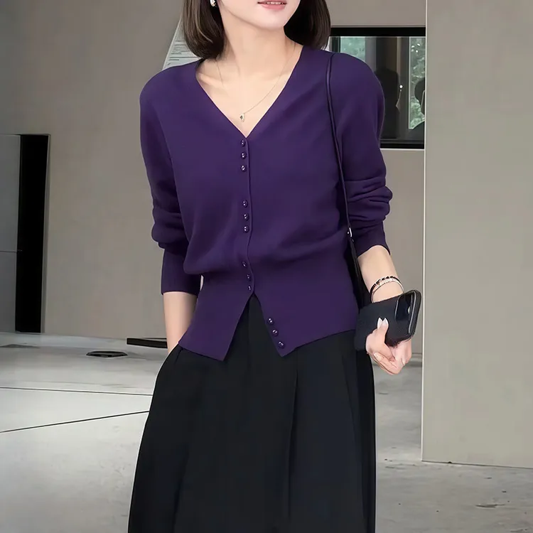 韩系独特超好看针织衫女2025秋季新款气质潮流时髦紫色V领上衣潮