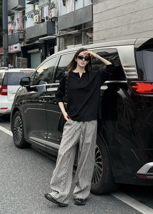 2025秋季新款洋气衣服女酷飒女生长袖上衣高级感条纹休闲直筒裤