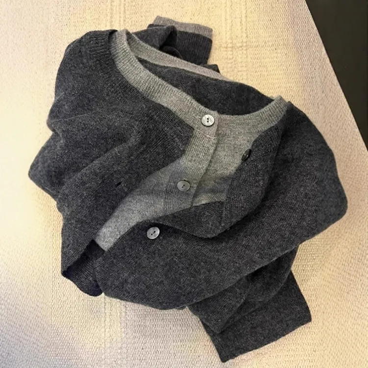 灰色假两件针织开衫女生时尚chic软糯毛衣宽松内搭打底上衣秋冬季