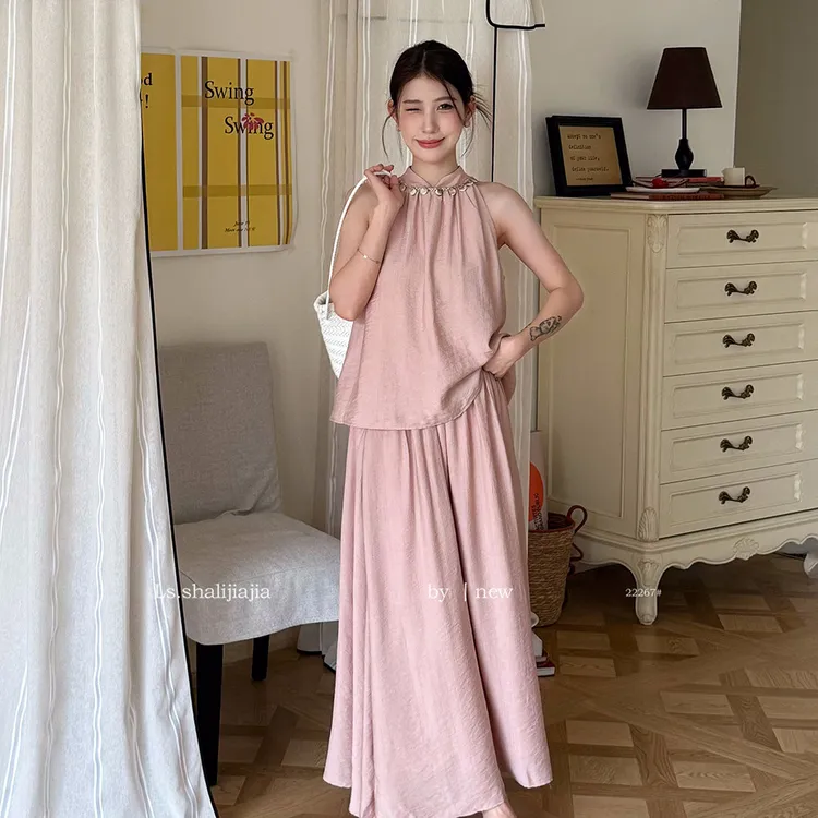 优雅无袖小衫+半身裙套装女2025夏季新款时尚挂脖背心半身裙套装