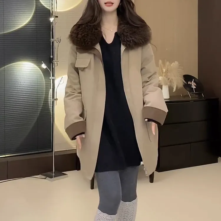 暖系羊羔领棉服2025冬季撞色细节添韵舒适面料日常穿搭轻熟氛围感