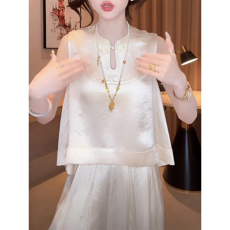 法式盘扣无袖缎面衬衫女夏季新款高级感宽松显瘦百搭短款小衫上衣