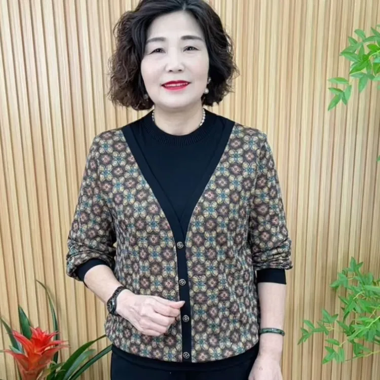 休闲风常规款长袖圆领中老年女装女装宽松气质休闲假两件V6608-7