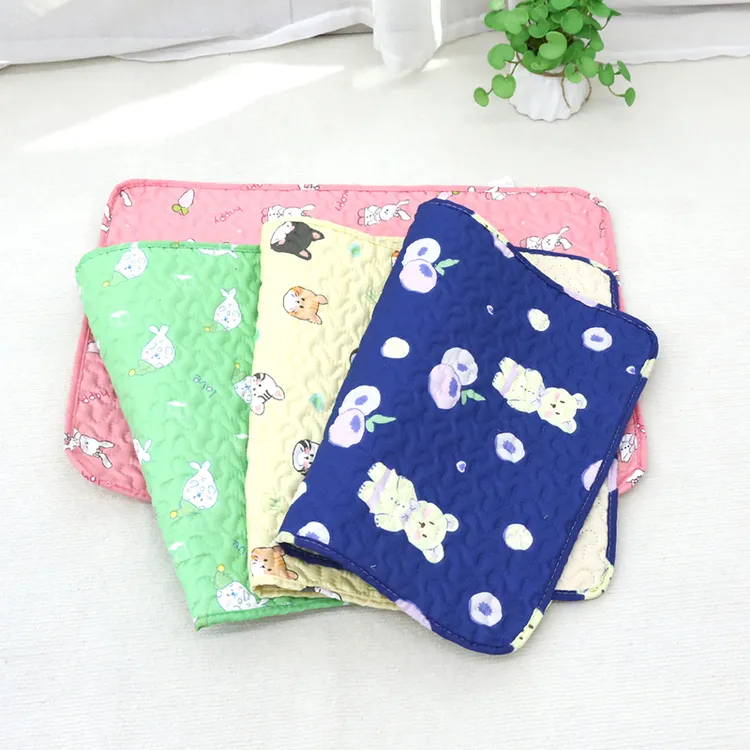 四季通用宠物睡垫猫咪隔凉铺垫卡通小狗床垫易清洗薄棉垫压花垫子