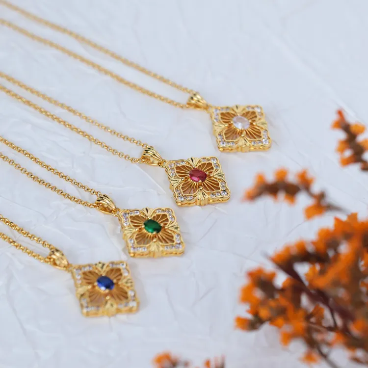 铜合金合成锆石项链 气质轻奢百搭项链法式时尚精美金色小众素款