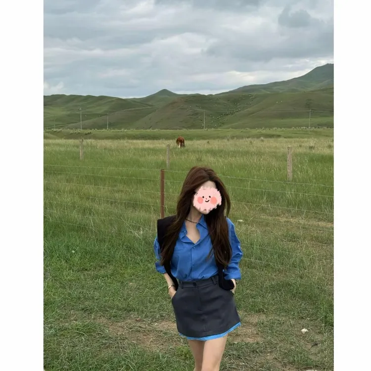 早秋季蓝色显白长袖衬衫上衣外搭披肩高腰a字半身裙女时尚套装