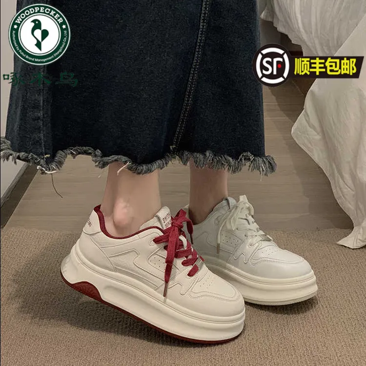 啄木鸟小白鞋女款2025春季新款超火时尚小个子厚底轻便舒适运动鞋