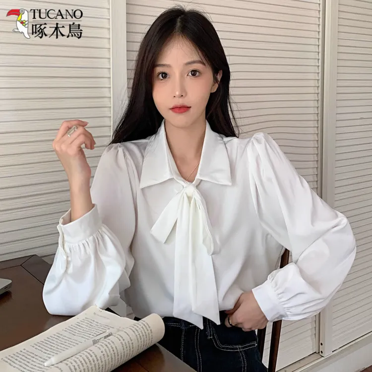 TUCANO/啄木鳥韩版设计感蝴蝶结系带白衬衫女装秋冬宽松长袖上衣