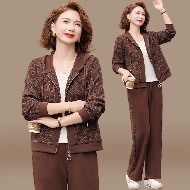 中年妈妈秋装运动服套装女50多岁洋气上衣中老年人春秋外套两件套