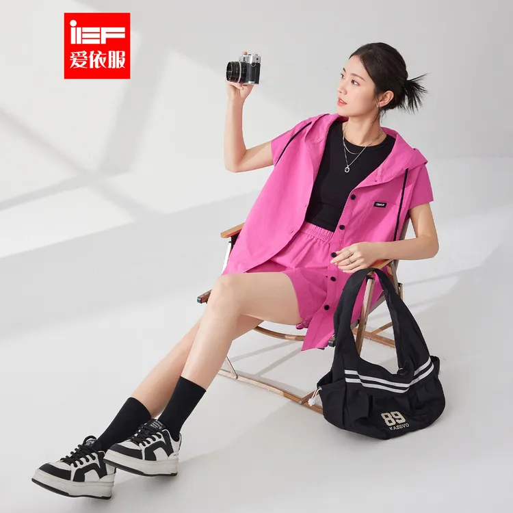 IEF/爱依服套装2025夏季新款韩版休闲运动风宽松上下套裤流光风