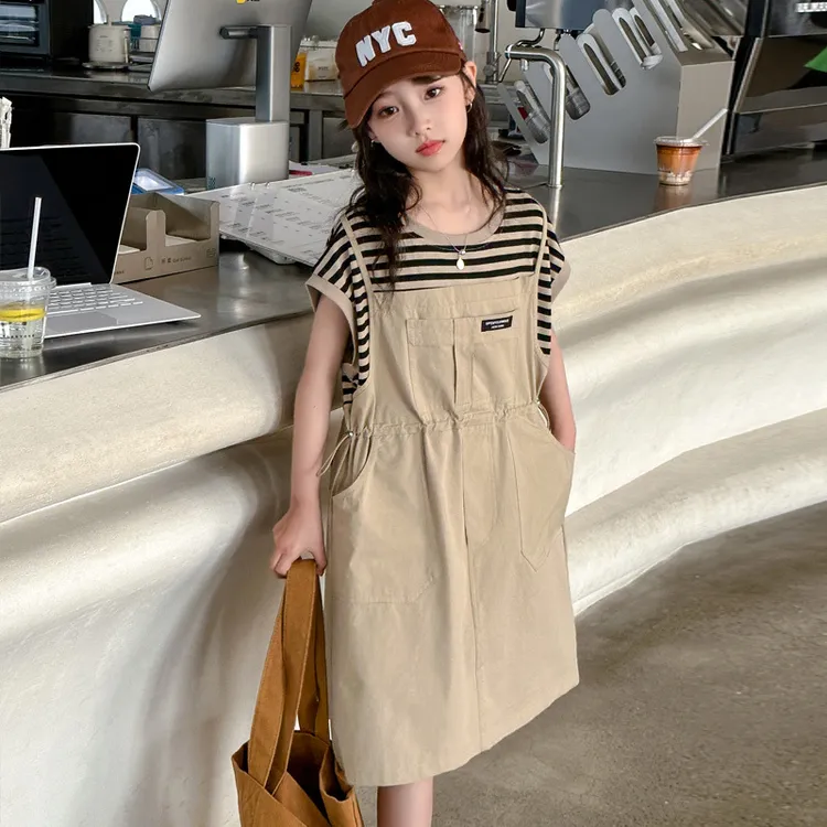 女童夏季2024新款中大童韩版时髦假两件条纹短袖拼接工装连衣裙