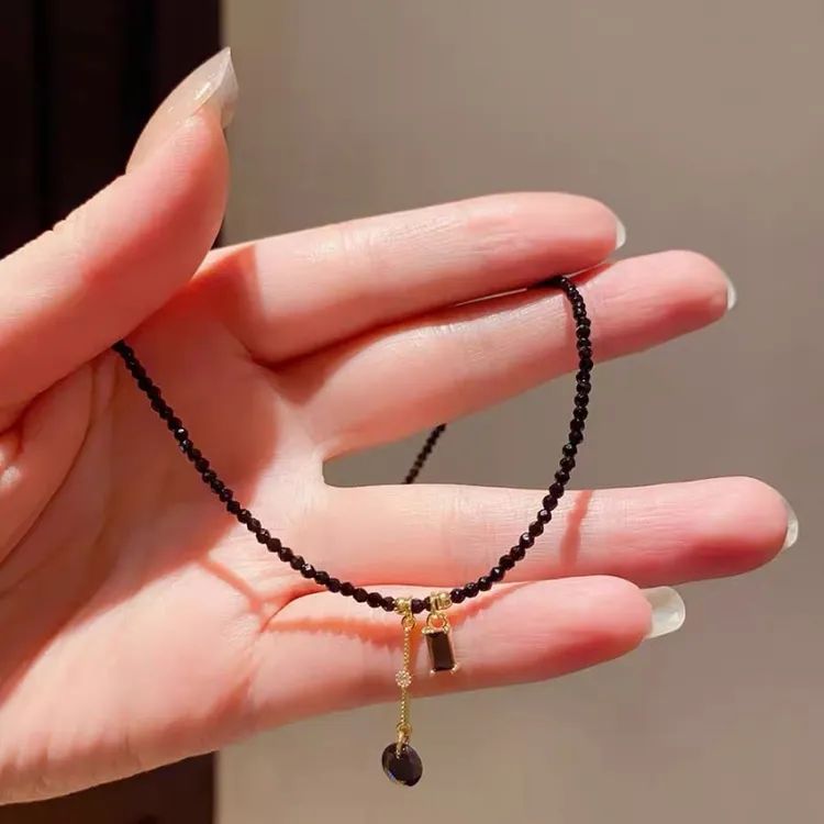 铜合金项链 黑色水晶项链女高级感小众设计感锁骨链潮2025年新款