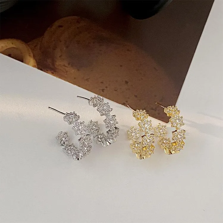 铜合金锆石耳饰 新款时尚高级感设计环形满锆花朵耳环精致个性简