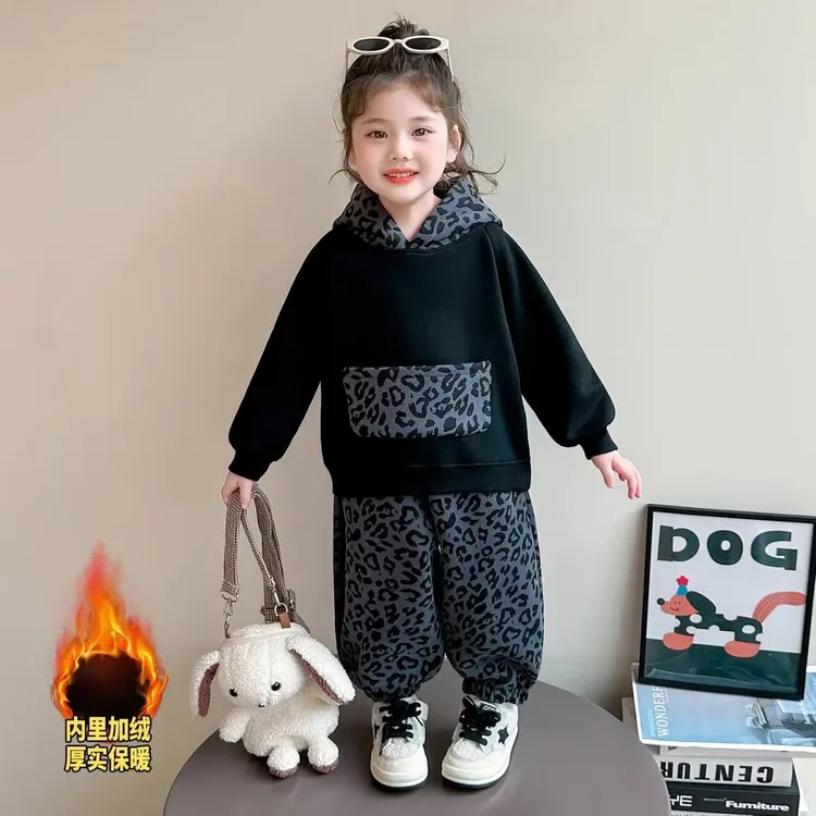女童冬季加绒套装2025新款儿童冬装加厚豹纹连帽卫衣休闲两件套潮