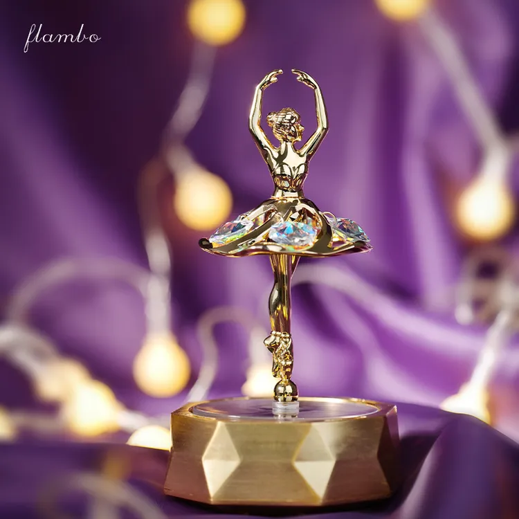 2025新款车载香薰高级感女士汽车中控台摆件奔驰宝马车内装饰用品