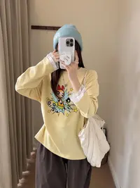 程程甄选 韩系云朵绒花边袖小女警秋季厚休闲T恤1219