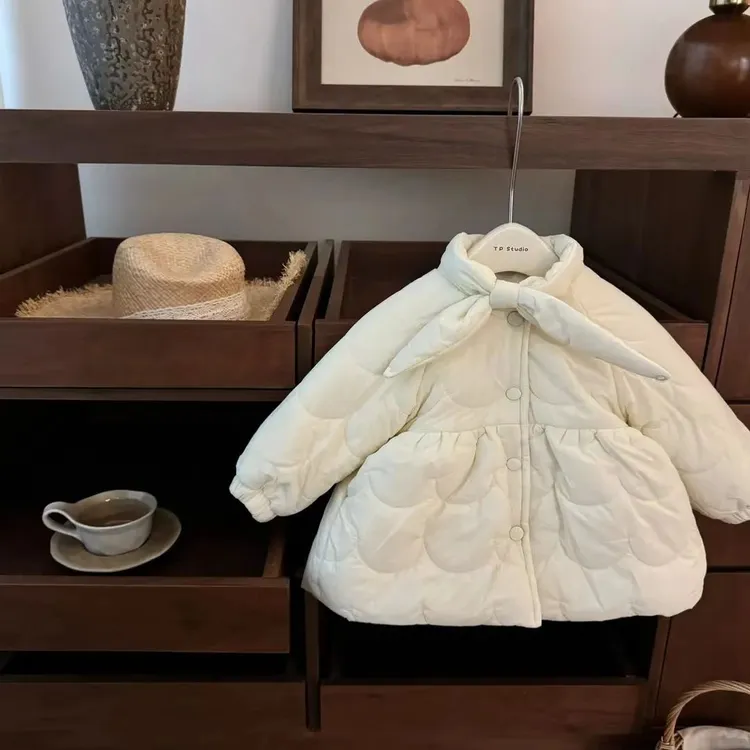 暖乎乎 ！冬季韩系棉服2025新款女宝宝娃娃领蝴蝶结中长款保暖棉服