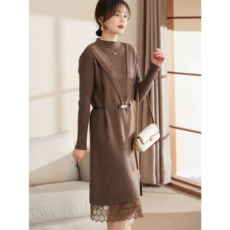罗蒙妈妈春秋冬装高端连衣裙洋气休闲新款中老年阔太太打底毛衣裙