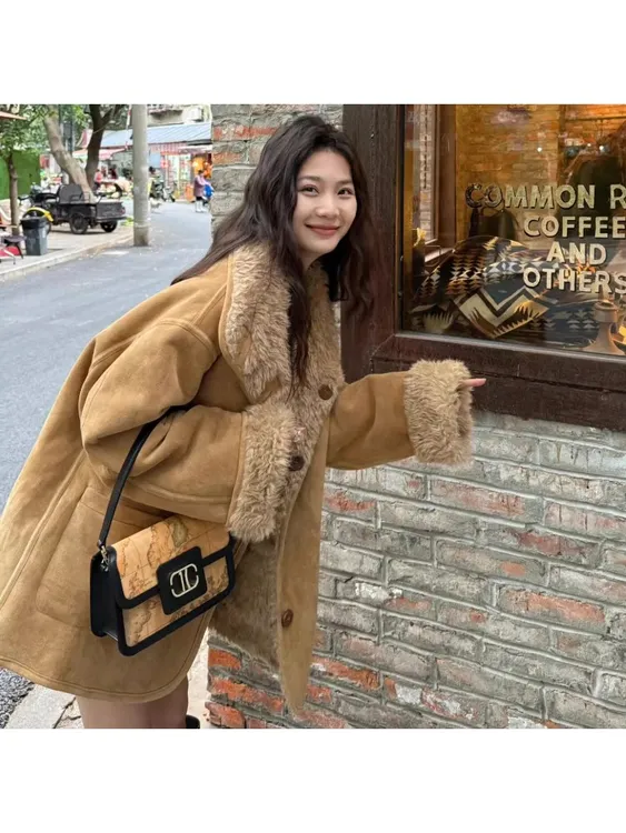 人造皮草 环保两面穿羊羔毛机车服秋冬宽松加厚麂皮毛毛外套女