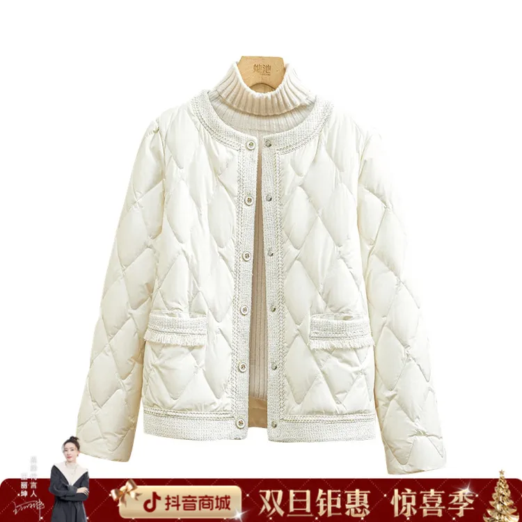 她池2025冬装新款女装时尚小香风拼接单排扣轻薄羽绒服T43Z4046Y