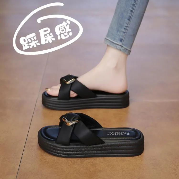 雅鹿凉拖鞋女款夏季时尚2025新款厚底配裙子休闲一字拖罗马鞋女