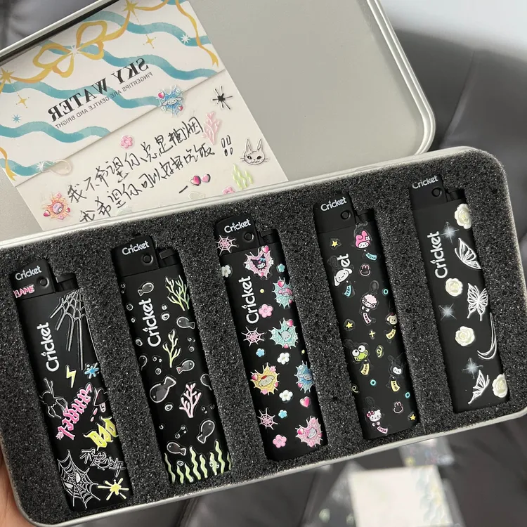新款草蜢打火机diy贴纸浮雕美甲三丽鸥蜘蛛网蝴蝶小鱼草蜢diy贴纸
