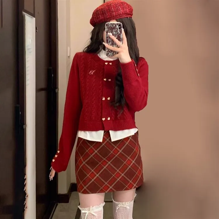 秋季甜美系穿搭女新款韩版温柔风小众百搭针织毛衣格子裙两件套