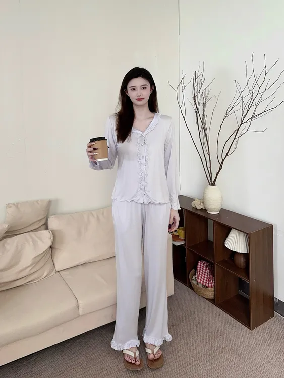 常规秋季睡衣套装薄款家居服长袖家居服套装性感纯欲吊带三件套