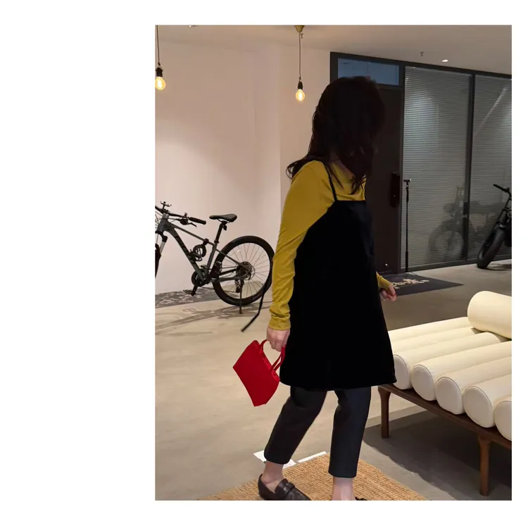 HDD- "丝绒序列" 女款气质温婉显贵百搭吊带连衣裙 Y1149