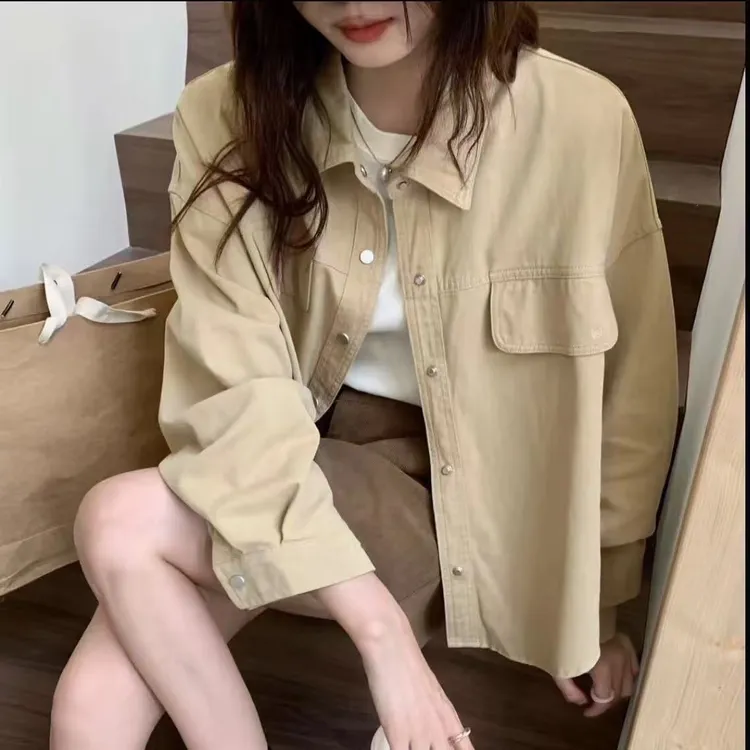 秋季新款韩版宽松版休闲款衬衫百搭女士短款衬衫薄外套女
