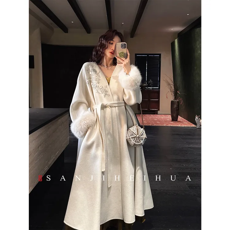 三吉黑花【初见】手工钉珠100绵羊毛双面大衣外套女款2025新加厚