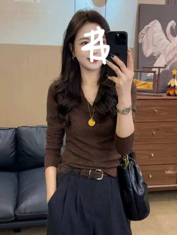 『FanXi』2025秋季新款网红女T恤弹力百搭V领修身洋气长袖